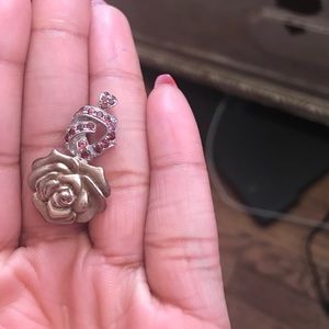 Flower pendant